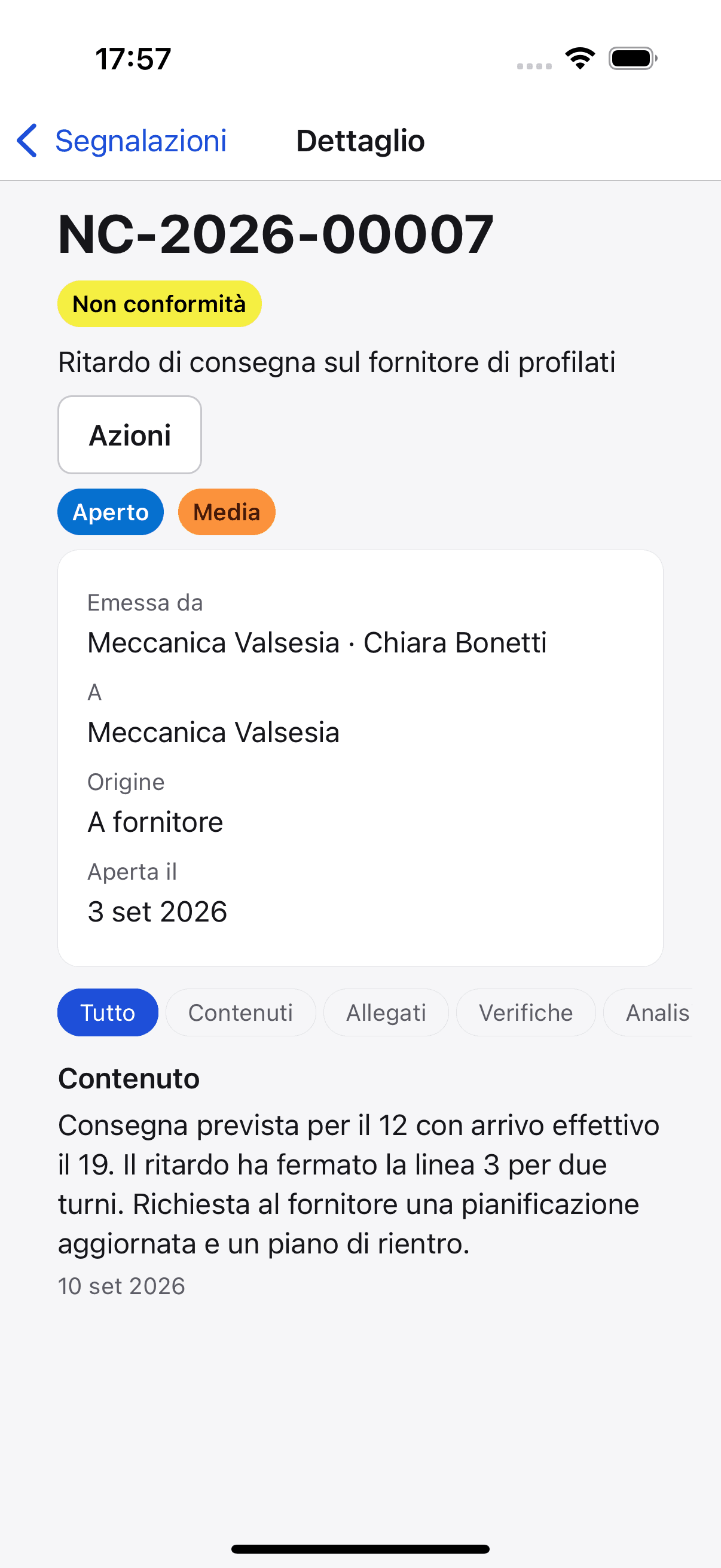 Il dettaglio di una segnalazione sullo schermo di un telefono